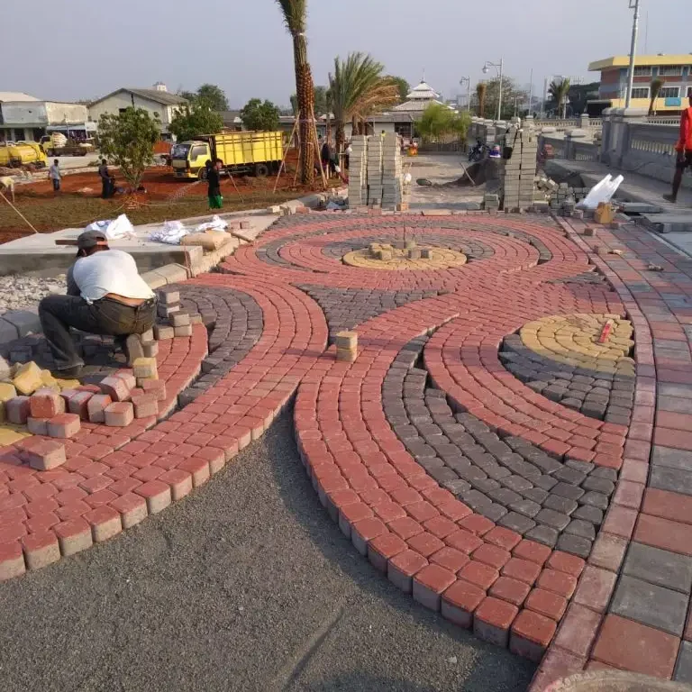 Berita dan Artikel 3 Keunggulan Paving Block dalam Membangun Infrastruktur Ramah Lingkungan